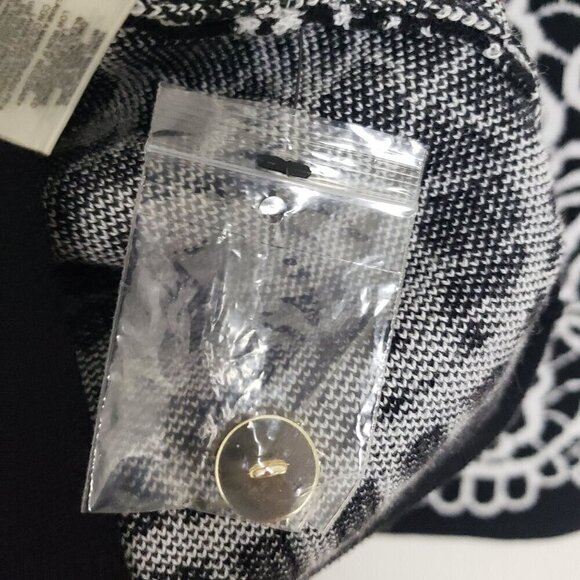 Karl Lagerfeld Floral Cardigan 3/4 Sleeves Knit Sweater Womens Size Medium - Picture 5 of 13